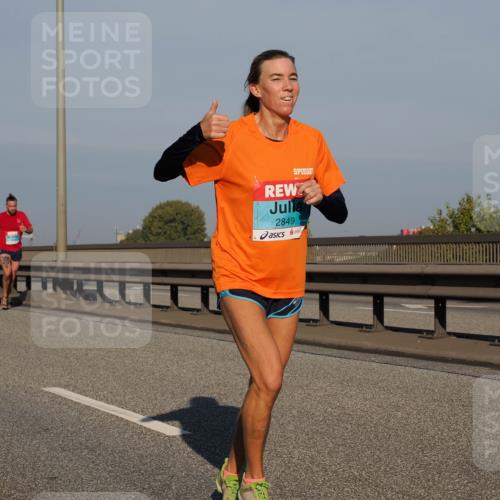 03.10.2025 - Köhlbrandbrückenlauf Fabian Wolf http://msf.ph/oto/9033538 03.10.2025 09:47:32 Position 3 3, 2849 meine-sportfotos.de