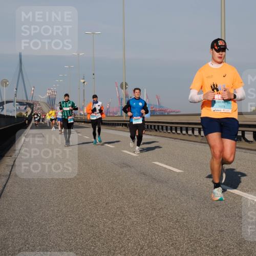 03.10.2025 - Köhlbrandbrückenlauf Fabian Wolf http://msf.ph/oto/9033638 03.10.2025 09:47:37 Position 3 1474 meine-sportfotos.de