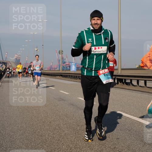 03.10.2025 - Köhlbrandbrückenlauf Fabian Wolf http://msf.ph/oto/9033726 03.10.2025 09:47:43 Position 3 1526, 3164 meine-sportfotos.de