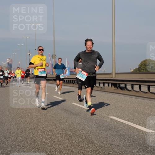 03.10.2025 - Köhlbrandbrückenlauf Fabian Wolf http://msf.ph/oto/9033834 03.10.2025 09:47:51 Position 3 3813, 3331 meine-sportfotos.de