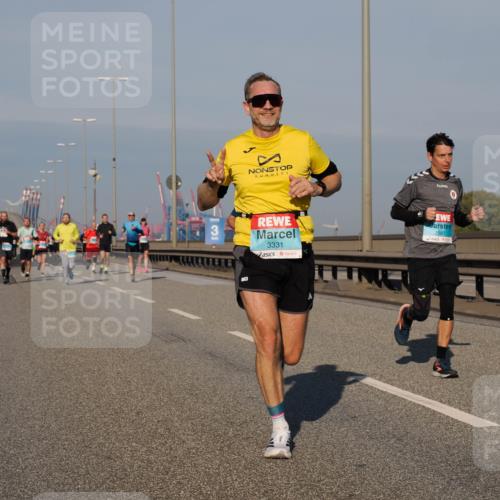 03.10.2025 - Köhlbrandbrückenlauf Fabian Wolf http://msf.ph/oto/9033864 03.10.2025 09:47:52 Position 3 3, 3331, 2587 meine-sportfotos.de