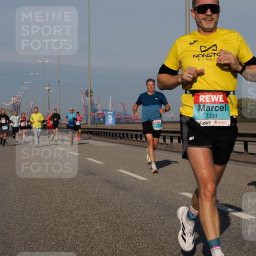 03.10.2025 - Köhlbrandbrückenlauf Fabian Wolf http://msf.ph/oto/9033873 03.10.2025 09:47:53 Position 3 3, 3331, 2587 meine-sportfotos.de