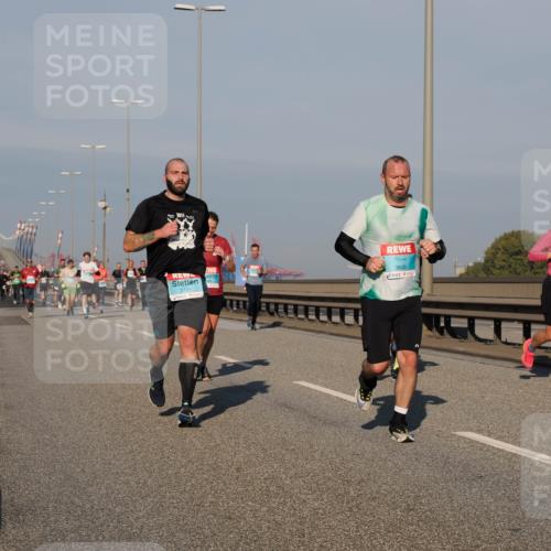 03.10.2025 - Köhlbrandbrückenlauf Fabian Wolf http://msf.ph/oto/9033942 03.10.2025 09:48:02 Position 3 2791, 3806 meine-sportfotos.de