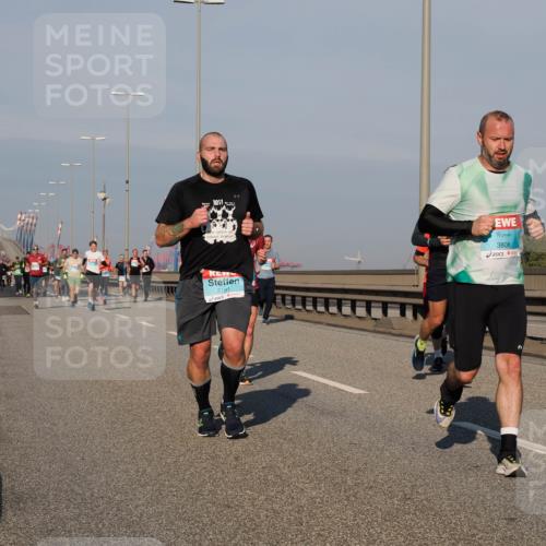 03.10.2025 - Köhlbrandbrückenlauf Fabian Wolf http://msf.ph/oto/9033952 03.10.2025 09:48:03 Position 3 131, 2791, 3806 meine-sportfotos.de