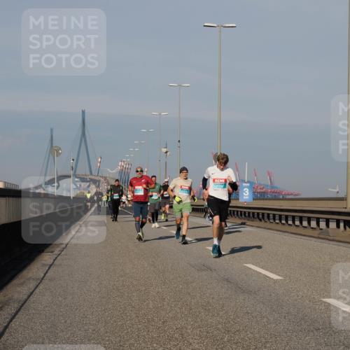 03.10.2025 - Köhlbrandbrückenlauf Fabian Wolf http://msf.ph/oto/9034011 03.10.2025 09:48:10 Position 3 3111 meine-sportfotos.de