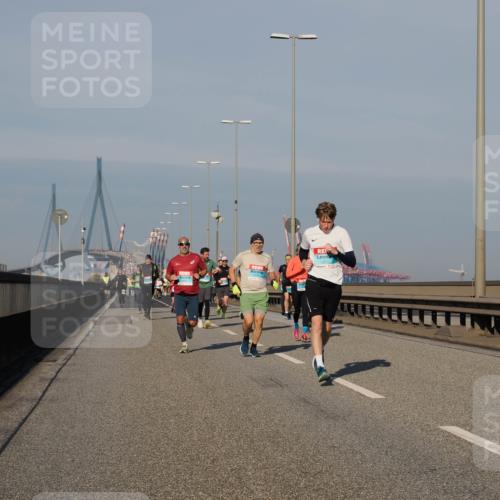 03.10.2025 - Köhlbrandbrückenlauf Fabian Wolf http://msf.ph/oto/9034024 03.10.2025 09:48:11 Position 3  meine-sportfotos.de