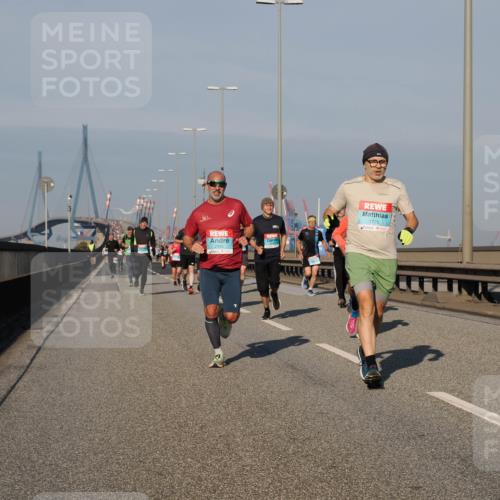 03.10.2025 - Köhlbrandbrückenlauf Fabian Wolf http://msf.ph/oto/9034067 03.10.2025 09:48:13 Position 3 2995, 1776 meine-sportfotos.de