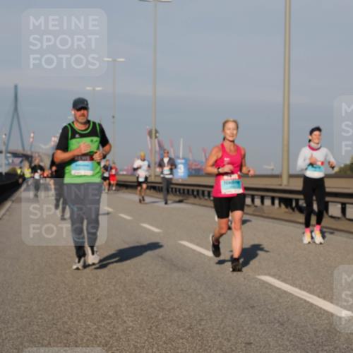 03.10.2025 - Köhlbrandbrückenlauf Fabian Wolf http://msf.ph/oto/9034223 03.10.2025 09:48:24 Position 3  meine-sportfotos.de