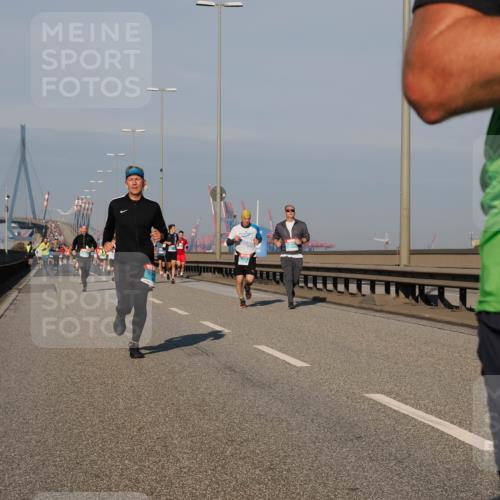 03.10.2025 - Köhlbrandbrückenlauf Fabian Wolf http://msf.ph/oto/9034262 03.10.2025 09:48:27 Position 3  meine-sportfotos.de