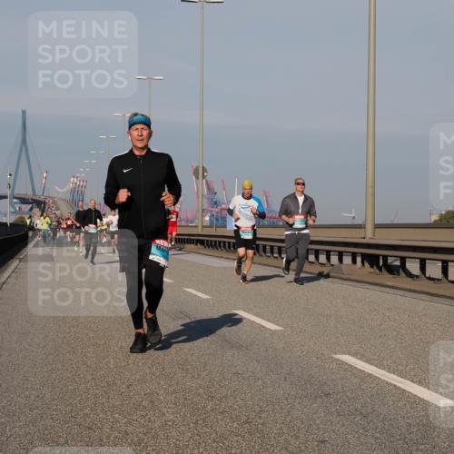 03.10.2025 - Köhlbrandbrückenlauf Fabian Wolf http://msf.ph/oto/9034274 03.10.2025 09:48:28 Position 3  meine-sportfotos.de
