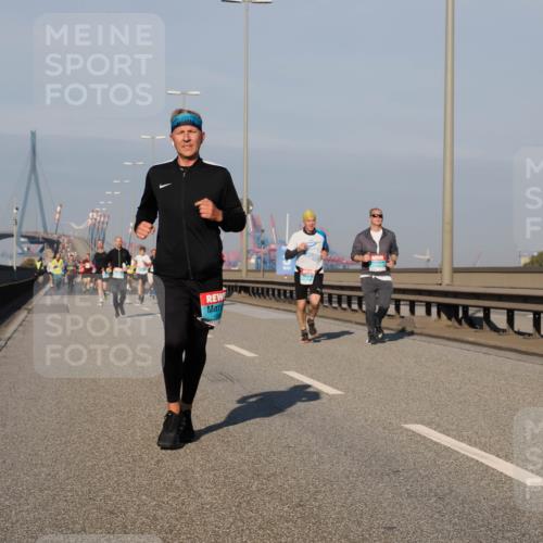 03.10.2025 - Köhlbrandbrückenlauf Fabian Wolf http://msf.ph/oto/9034279 03.10.2025 09:48:29 Position 3  meine-sportfotos.de