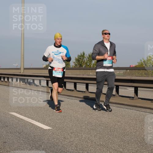 03.10.2025 - Köhlbrandbrückenlauf Fabian Wolf http://msf.ph/oto/9034328 03.10.2025 09:48:32 Position 3 41, 3, 1116, 1334 meine-sportfotos.de