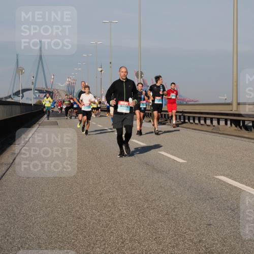 03.10.2025 - Köhlbrandbrückenlauf Fabian Wolf http://msf.ph/oto/9034359 03.10.2025 09:48:35 Position 3  meine-sportfotos.de