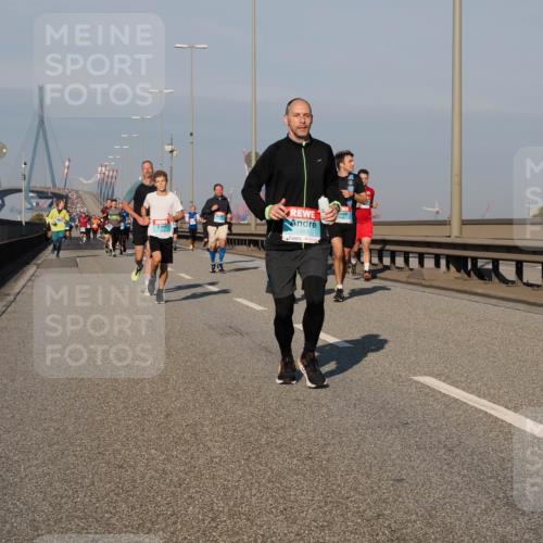 03.10.2025 - Köhlbrandbrückenlauf Fabian Wolf http://msf.ph/oto/9034382 03.10.2025 09:48:36 Position 3 1313 meine-sportfotos.de
