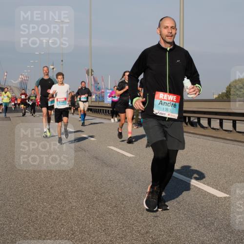 03.10.2025 - Köhlbrandbrückenlauf Fabian Wolf http://msf.ph/oto/9034396 03.10.2025 09:48:37 Position 3 1313 meine-sportfotos.de