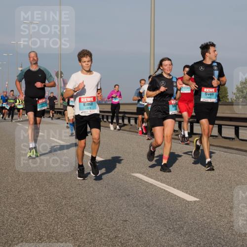 03.10.2025 - Köhlbrandbrückenlauf Fabian Wolf http://msf.ph/oto/9034426 03.10.2025 09:48:39 Position 3 1878, 34621 meine-sportfotos.de