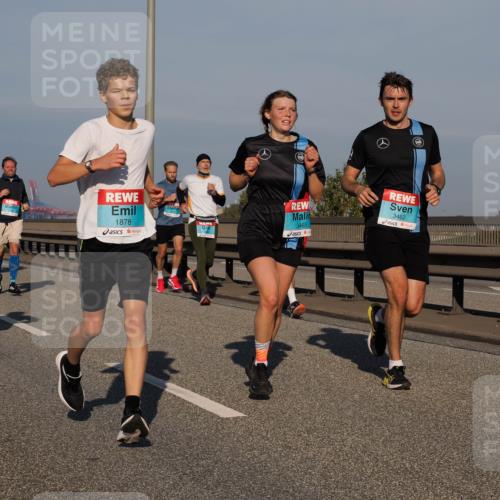 03.10.2025 - Köhlbrandbrückenlauf Fabian Wolf http://msf.ph/oto/9034437 03.10.2025 09:48:40 Position 3 1056, 1878, 3710, 3465, 3462 meine-sportfotos.de