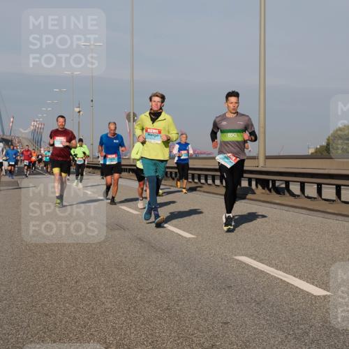 03.10.2025 - Köhlbrandbrückenlauf Fabian Wolf http://msf.ph/oto/9034528 03.10.2025 09:48:47 Position 3  meine-sportfotos.de