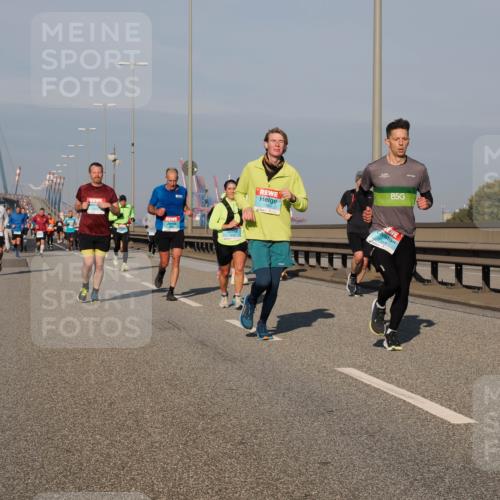 03.10.2025 - Köhlbrandbrückenlauf Fabian Wolf http://msf.ph/oto/9034539 03.10.2025 09:48:47 Position 3 1560, 1311 meine-sportfotos.de