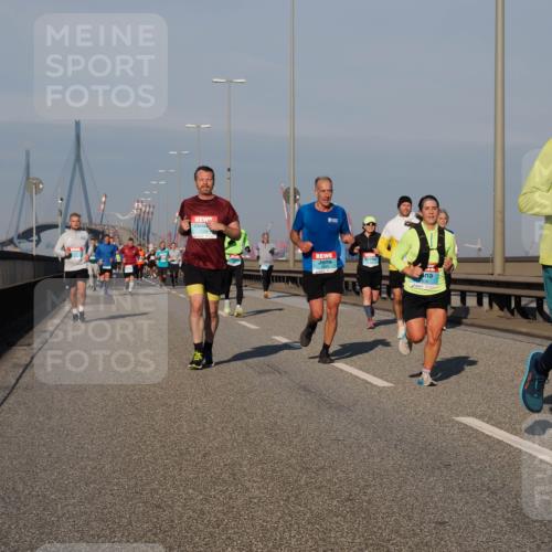 03.10.2025 - Köhlbrandbrückenlauf Fabian Wolf http://msf.ph/oto/9034558 03.10.2025 09:48:49 Position 3  meine-sportfotos.de