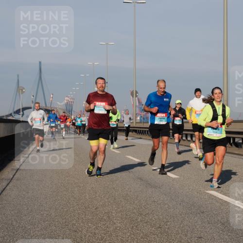03.10.2025 - Köhlbrandbrückenlauf Fabian Wolf http://msf.ph/oto/9034567 03.10.2025 09:48:49 Position 3 1309, 1543, 1836 meine-sportfotos.de