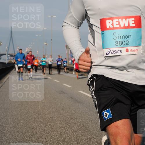 03.10.2025 - Köhlbrandbrückenlauf Fabian Wolf http://msf.ph/oto/9034672 03.10.2025 09:48:56 Position 3 3802 meine-sportfotos.de