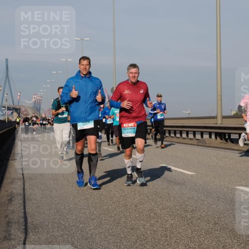 03.10.2025 - Köhlbrandbrückenlauf Fabian Wolf http://msf.ph/oto/9034688 03.10.2025 09:49:01 Position 3 1236, 3117 meine-sportfotos.de