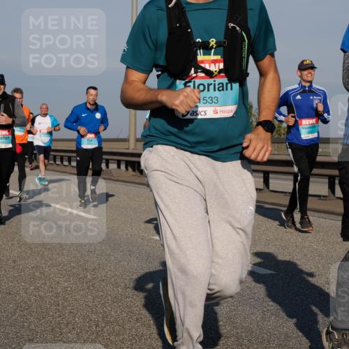 03.10.2025 - Köhlbrandbrückenlauf Fabian Wolf http://msf.ph/oto/9034751 03.10.2025 09:49:06 Position 3 1457, 12, 533 meine-sportfotos.de