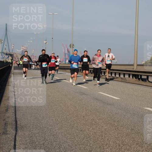 03.10.2025 - Köhlbrandbrückenlauf Fabian Wolf http://msf.ph/oto/9034839 03.10.2025 09:49:12 Position 3  meine-sportfotos.de