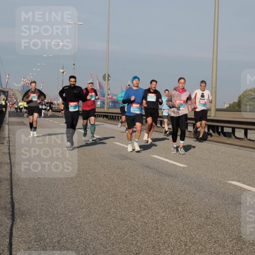 03.10.2025 - Köhlbrandbrückenlauf Fabian Wolf http://msf.ph/oto/9034860 03.10.2025 09:49:13 Position 3  meine-sportfotos.de