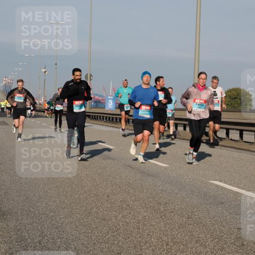 03.10.2025 - Köhlbrandbrückenlauf Fabian Wolf http://msf.ph/oto/9034876 03.10.2025 09:49:14 Position 3 3 meine-sportfotos.de