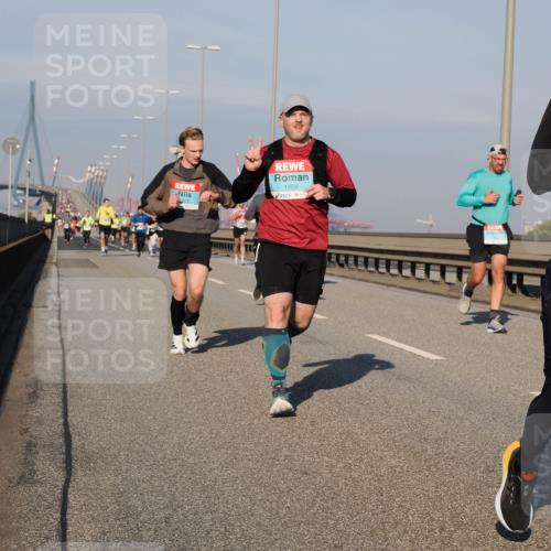 03.10.2025 - Köhlbrandbrückenlauf Fabian Wolf http://msf.ph/oto/9034922 03.10.2025 09:49:17 Position 3 623, 1808, 19 meine-sportfotos.de