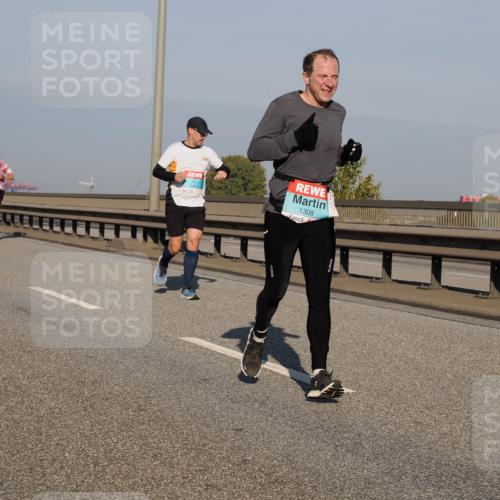 03.10.2025 - Köhlbrandbrückenlauf Fabian Wolf http://msf.ph/oto/9034982 03.10.2025 09:49:22 Position 3 3791, 1308 meine-sportfotos.de