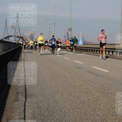 03.10.2025 - Köhlbrandbrückenlauf Fabian Wolf http://msf.ph/oto/9035005 03.10.2025 09:49:24 Position 3  meine-sportfotos.de