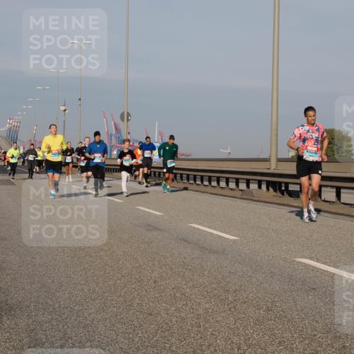 03.10.2025 - Köhlbrandbrückenlauf Fabian Wolf http://msf.ph/oto/9035026 03.10.2025 09:49:26 Position 3  meine-sportfotos.de