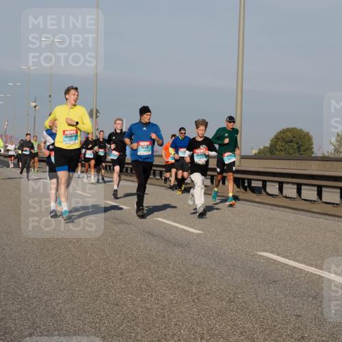 03.10.2025 - Köhlbrandbrückenlauf Fabian Wolf http://msf.ph/oto/9035065 03.10.2025 09:49:30 Position 3 1111, 1370 meine-sportfotos.de