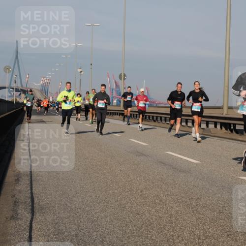03.10.2025 - Köhlbrandbrückenlauf Fabian Wolf http://msf.ph/oto/9035114 03.10.2025 09:49:34 Position 3 3516, 3496 meine-sportfotos.de