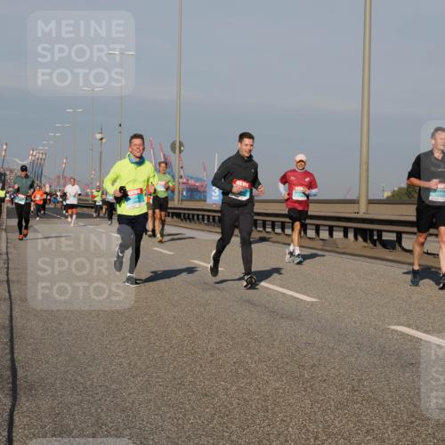 03.10.2025 - Köhlbrandbrückenlauf Fabian Wolf http://msf.ph/oto/9035159 03.10.2025 09:49:36 Position 3 1239 meine-sportfotos.de