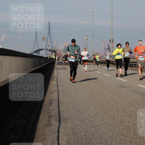 03.10.2025 - Köhlbrandbrückenlauf Fabian Wolf http://msf.ph/oto/9035223 03.10.2025 09:49:41 Position 3  meine-sportfotos.de