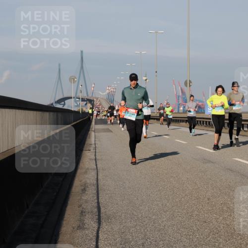03.10.2025 - Köhlbrandbrückenlauf Fabian Wolf http://msf.ph/oto/9035237 03.10.2025 09:49:42 Position 3  meine-sportfotos.de