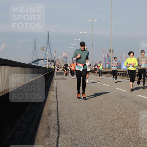 03.10.2025 - Köhlbrandbrückenlauf Fabian Wolf http://msf.ph/oto/9035241 03.10.2025 09:49:42 Position 3  meine-sportfotos.de