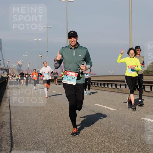 03.10.2025 - Köhlbrandbrückenlauf Fabian Wolf http://msf.ph/oto/9035268 03.10.2025 09:49:44 Position 3 1359 meine-sportfotos.de