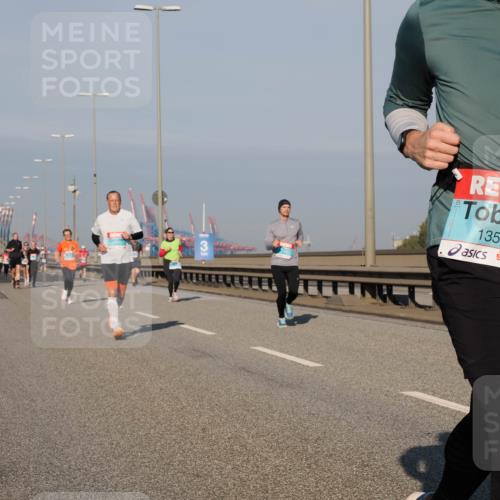 03.10.2025 - Köhlbrandbrückenlauf Fabian Wolf http://msf.ph/oto/9035283 03.10.2025 09:49:46 Position 3 1359, 812 meine-sportfotos.de