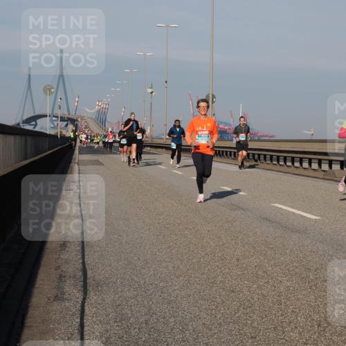 03.10.2025 - Köhlbrandbrückenlauf Fabian Wolf http://msf.ph/oto/9035356 03.10.2025 09:49:51 Position 3  meine-sportfotos.de