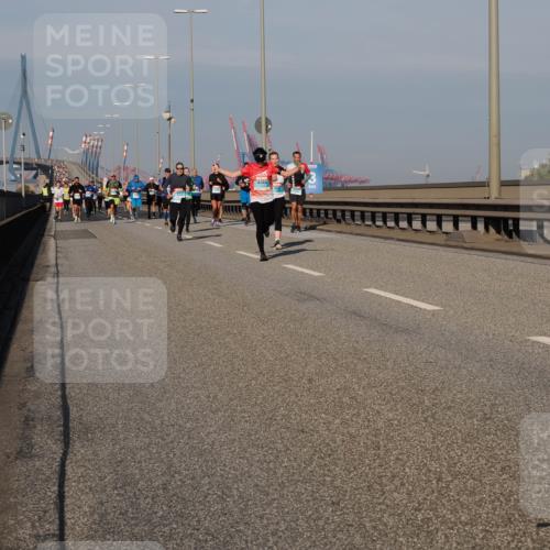 03.10.2025 - Köhlbrandbrückenlauf Fabian Wolf http://msf.ph/oto/9035542 03.10.2025 09:50:09 Position 3  meine-sportfotos.de