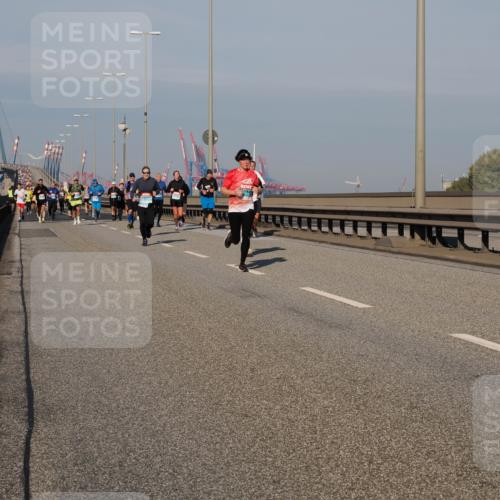03.10.2025 - Köhlbrandbrückenlauf Fabian Wolf http://msf.ph/oto/9035554 03.10.2025 09:50:10 Position 3  meine-sportfotos.de