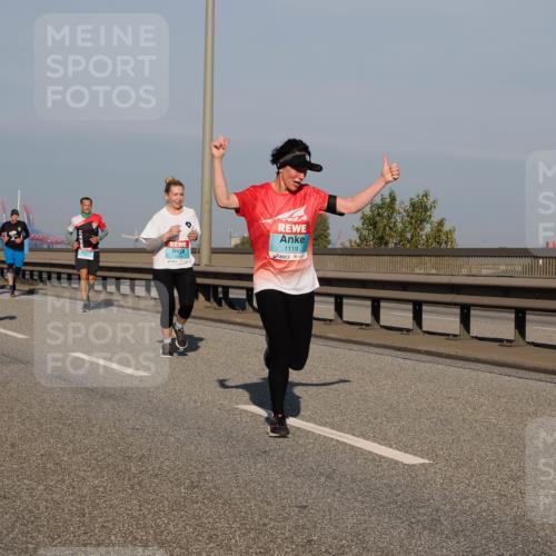 03.10.2025 - Köhlbrandbrückenlauf Fabian Wolf http://msf.ph/oto/9035600 03.10.2025 09:50:13 Position 3 1944, 1119 meine-sportfotos.de