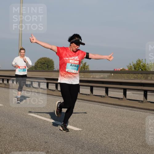 03.10.2025 - Köhlbrandbrückenlauf Fabian Wolf http://msf.ph/oto/9035606 03.10.2025 09:50:13 Position 3 1944, 1119 meine-sportfotos.de
