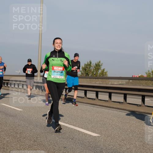 03.10.2025 - Köhlbrandbrückenlauf Fabian Wolf http://msf.ph/oto/9035693 03.10.2025 09:50:19 Position 3 2714, 3053 meine-sportfotos.de