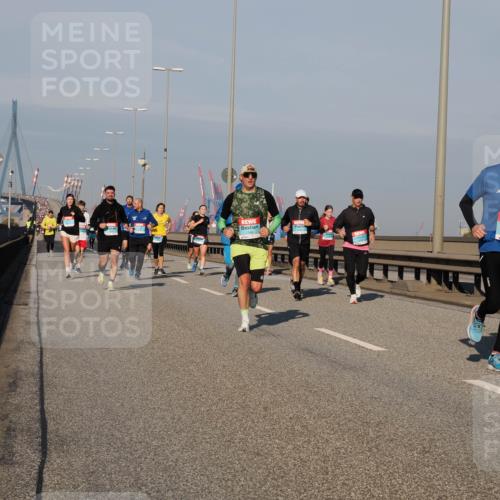 03.10.2025 - Köhlbrandbrückenlauf Fabian Wolf http://msf.ph/oto/9035736 03.10.2025 09:50:22 Position 3 3679 meine-sportfotos.de